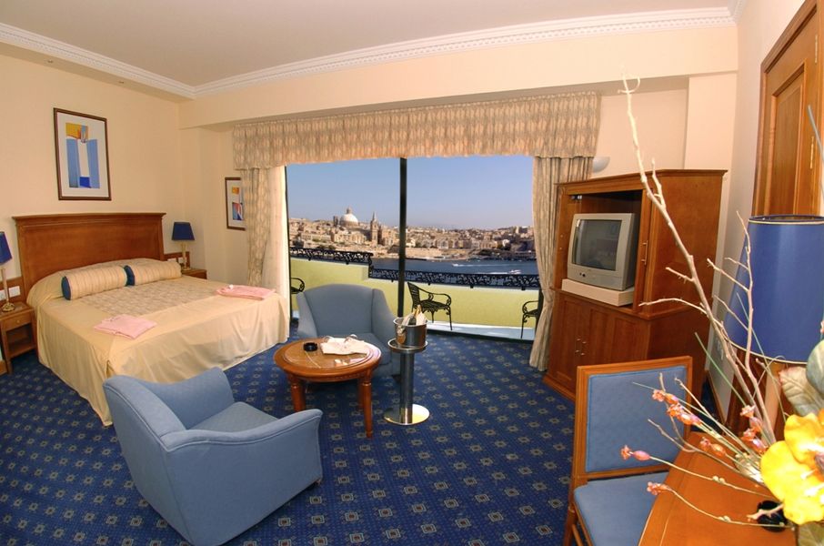 Fortina Spa Resort สลีมา ห้อง รูปภาพ A room at the Phoenicia