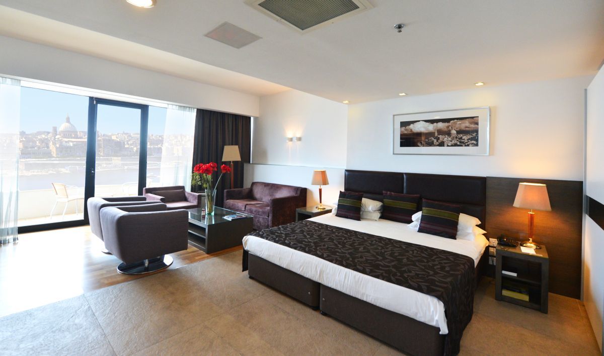 Fortina Spa Resort สลีมา ภายนอก รูปภาพ A suite at the hotel