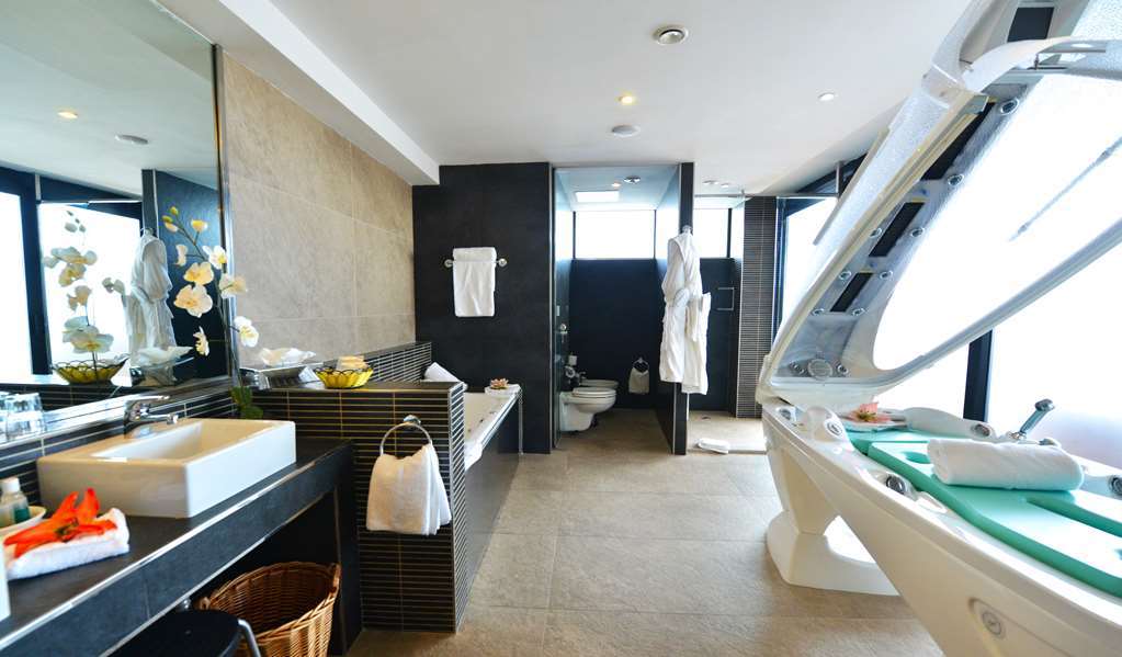 Fortina Spa Resort สลีมา ภายนอก รูปภาพ Bathroom