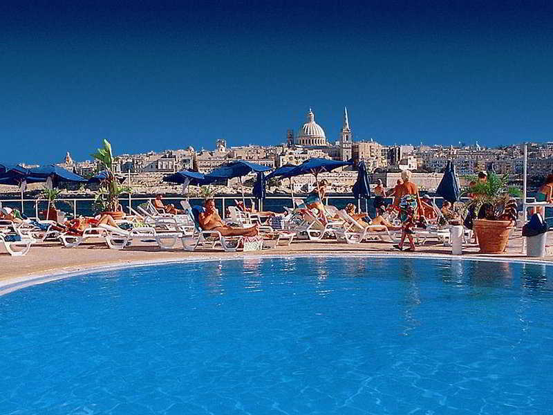 Fortina Spa Resort สลีมา ภายนอก รูปภาพ View of the pool at the Westin St. George