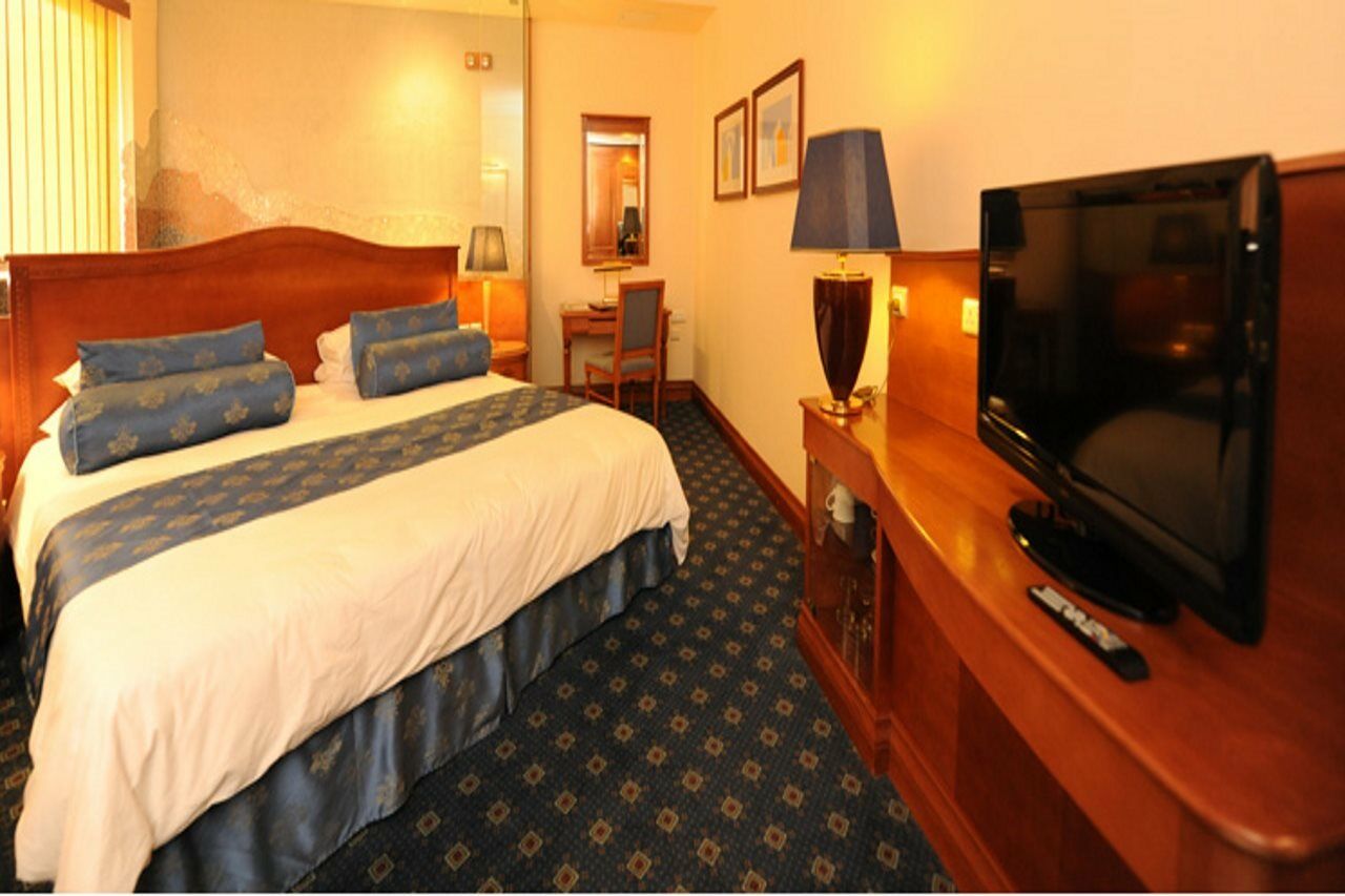 Fortina Spa Resort สลีมา ภายนอก รูปภาพ A room at the hotel